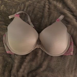 Heidi Klum front closure bra